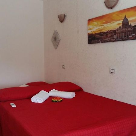 Domus Italiana Hotel โรม ภายนอก รูปภาพ