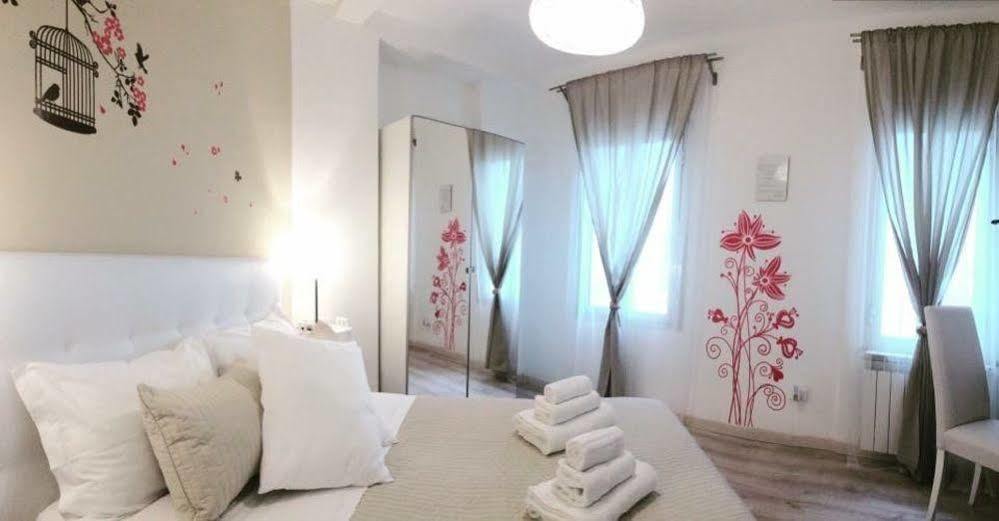 Domus Italiana Hotel โรม ภายนอก รูปภาพ