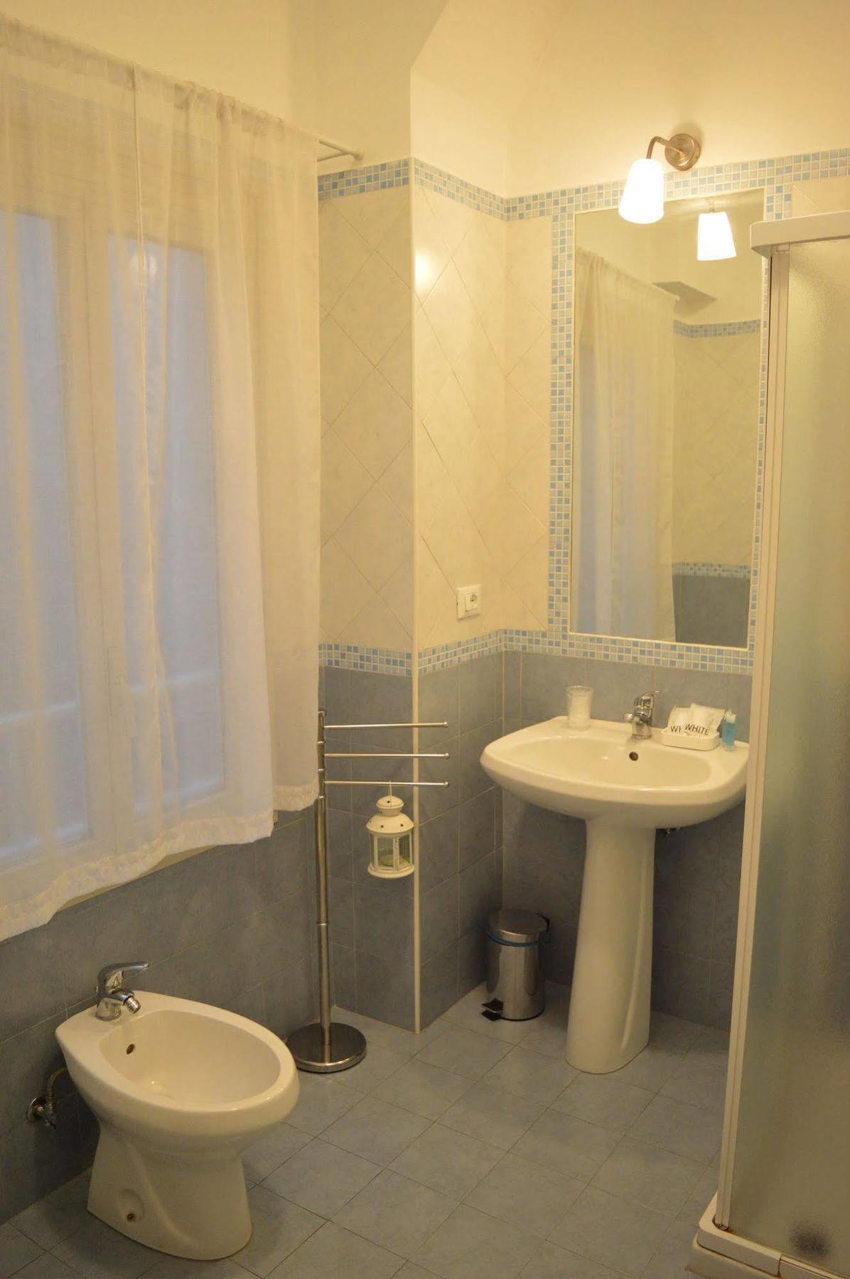 Domus Italiana Hotel โรม ภายนอก รูปภาพ