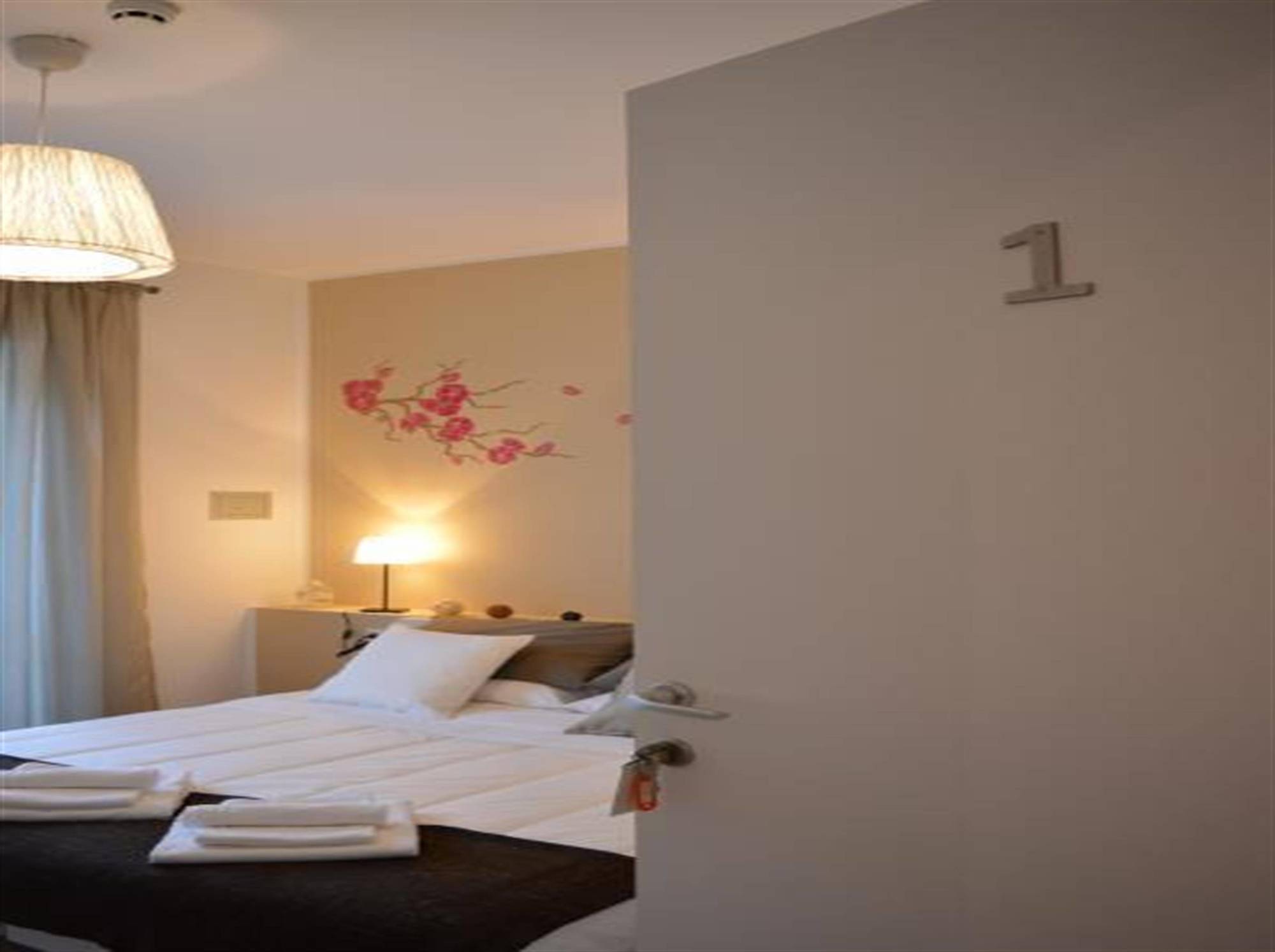 Domus Italiana Hotel โรม ภายนอก รูปภาพ